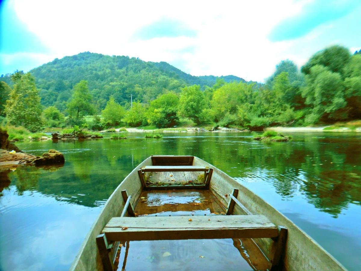 Flora&Fauna Bihać Buitenkant foto